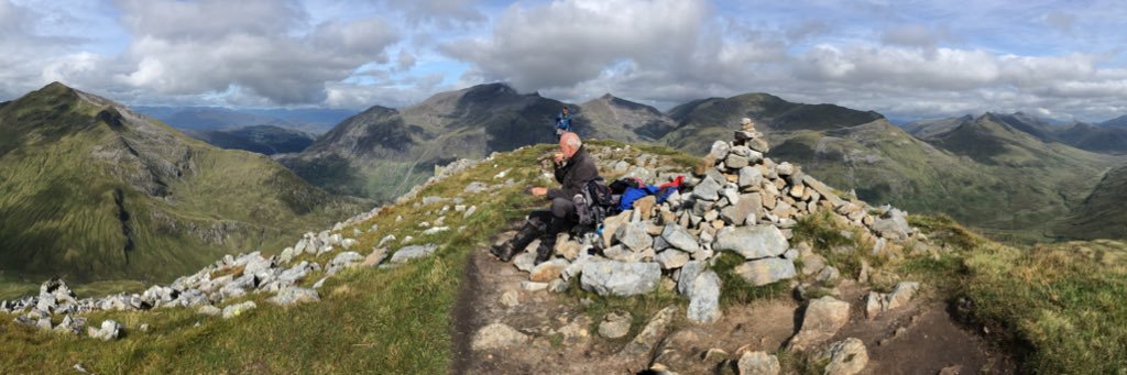 Robert Hunter banner