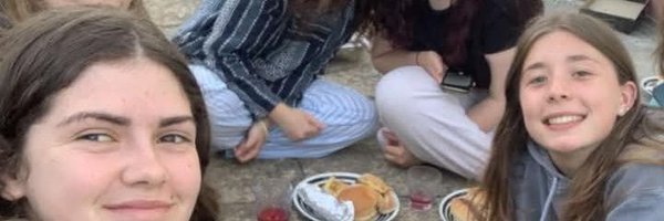 lucy_parker_2 Profile Banner