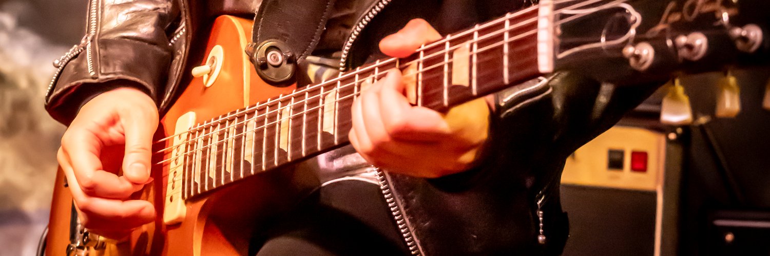 amou38's profile banner image