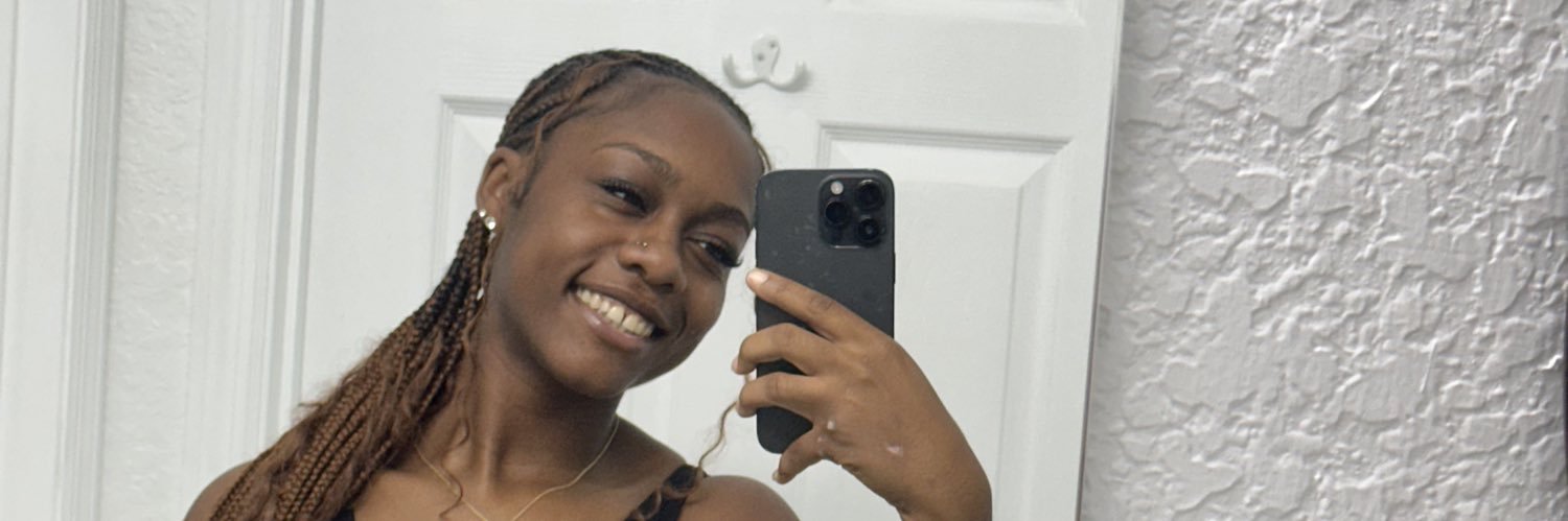playaassliah's profile banner image