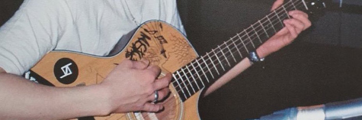 ໊ banner