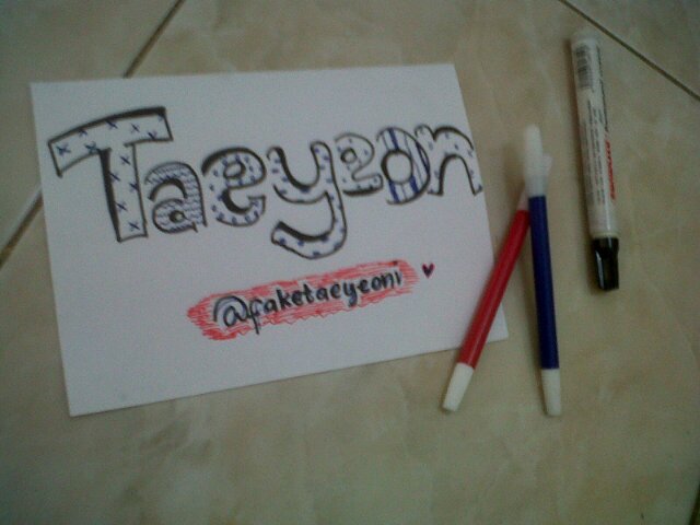 faketaeyeoni's profile banner image