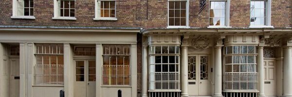 Raven__Row Profile Banner