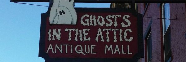 poojanairxx Profile Banner