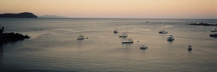 raisha 🧜🏻‍♀️ — off banner