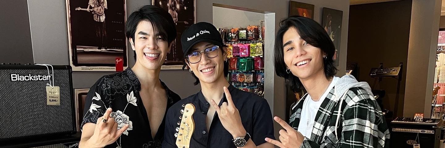 Bbarmy_smiley 🖤💚🐶🐱 banner