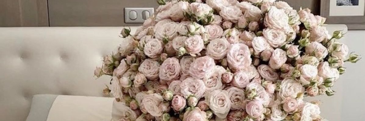 YiliLongo's profile banner image