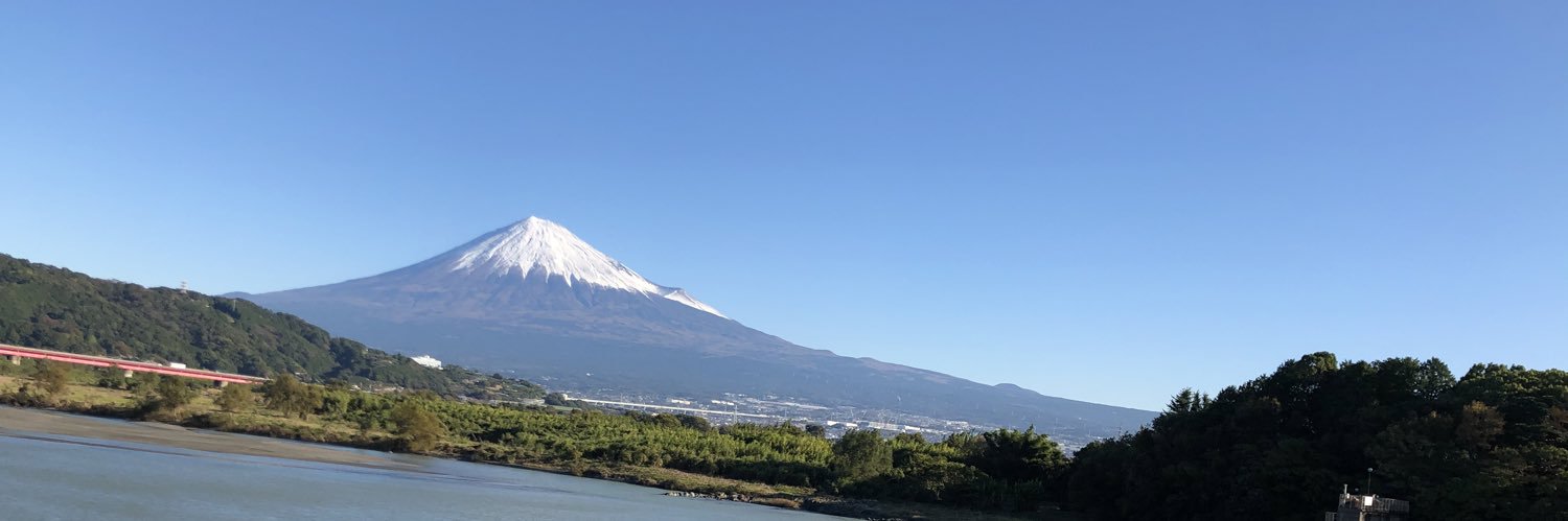 shyuit's profile banner image