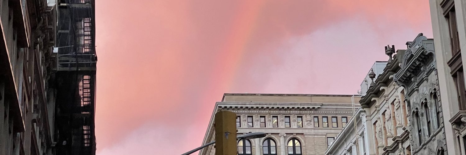 bessiiee's profile banner image