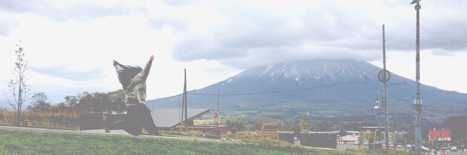 marikiui's profile banner image