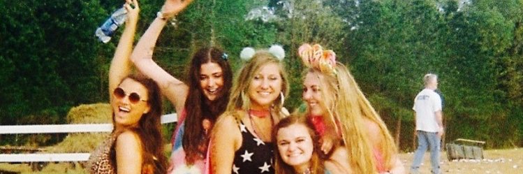 annetylerw's profile banner image
