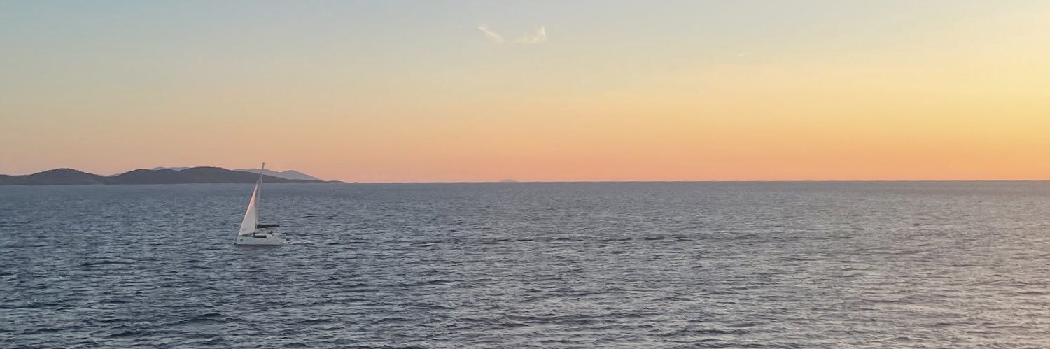 lauraaferrerhe's profile banner image