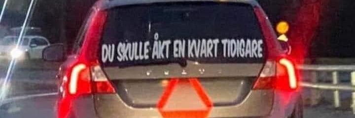 2000 bitar banner