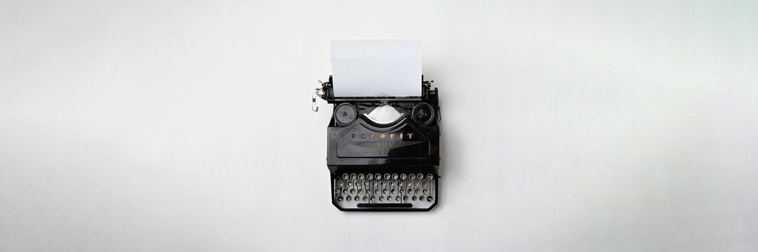 writing_re's profile banner image