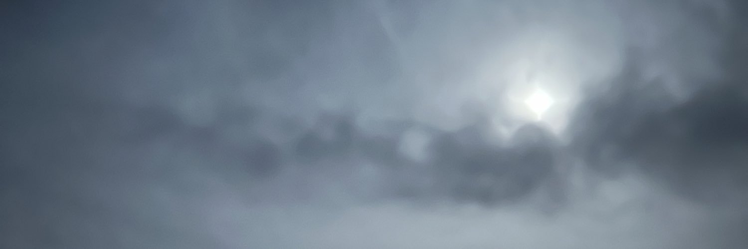 er30il's profile banner image