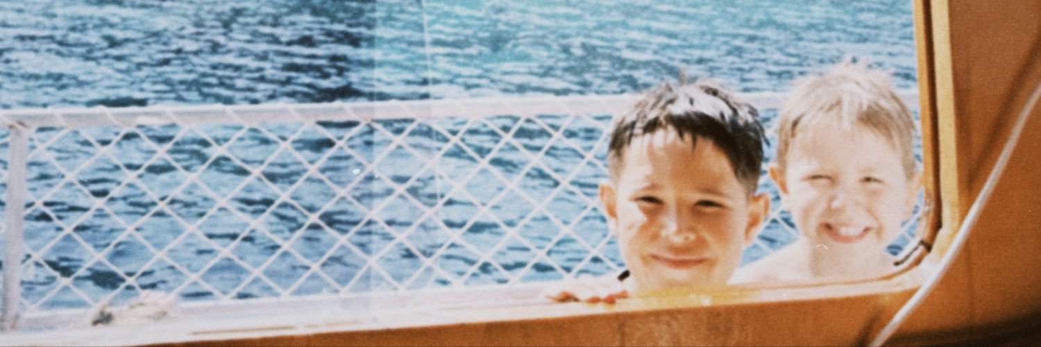 roketelli's profile banner image