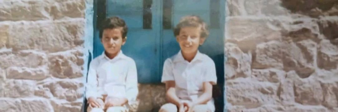 ya82ay's profile banner image