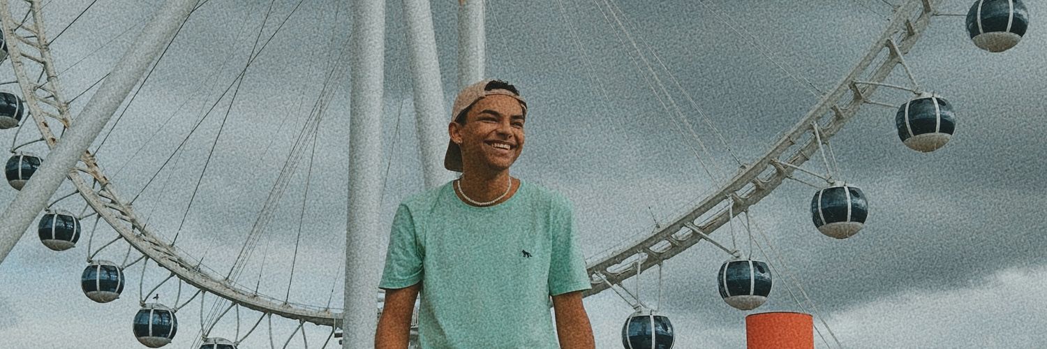 carmen_steffans's profile banner image