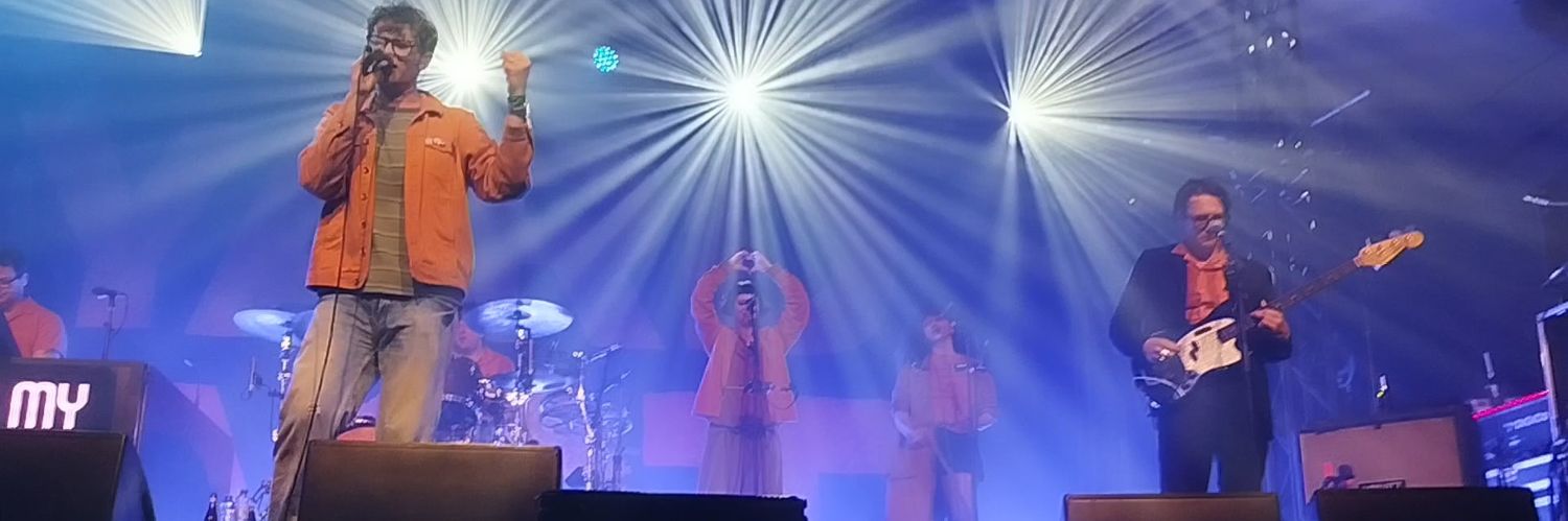 EyesThatLightUp's profile banner image