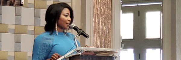 ElleRushie Profile Banner