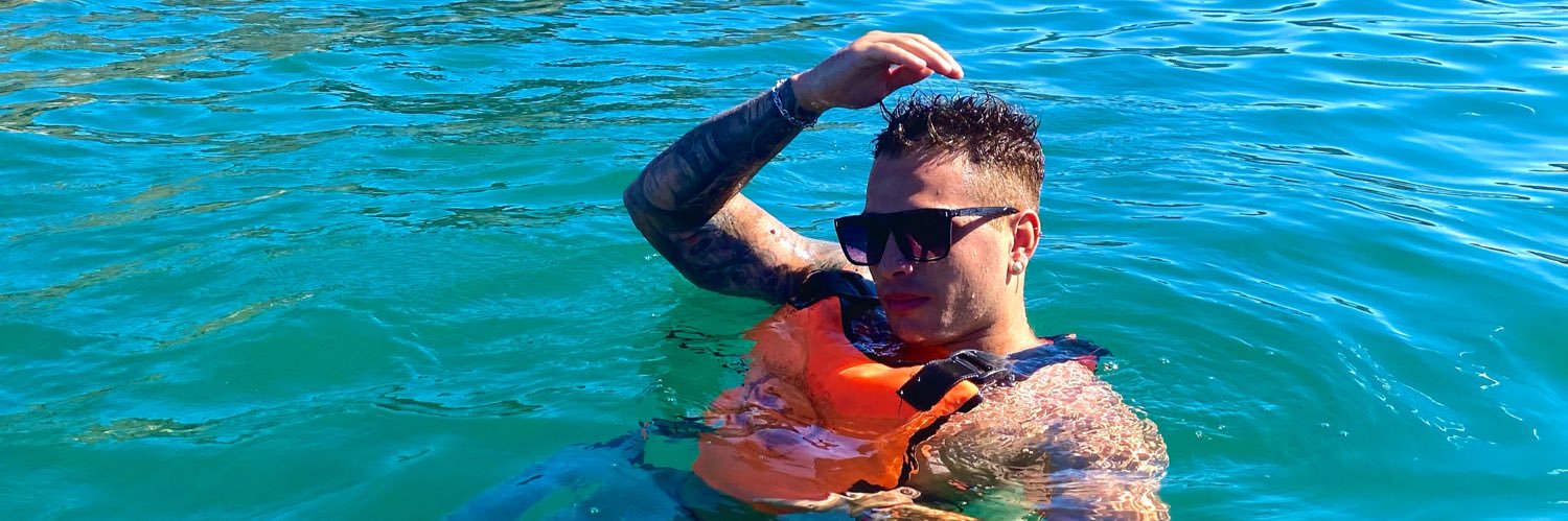 AlexisRiveros_'s profile banner image