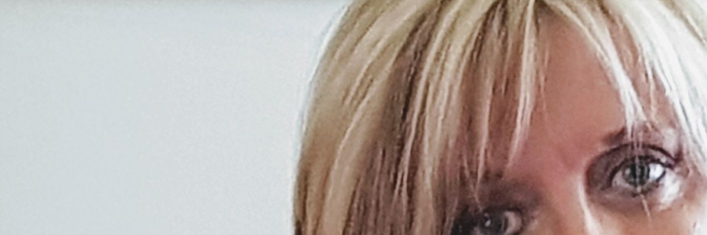 lisa_mitson's profile banner image
