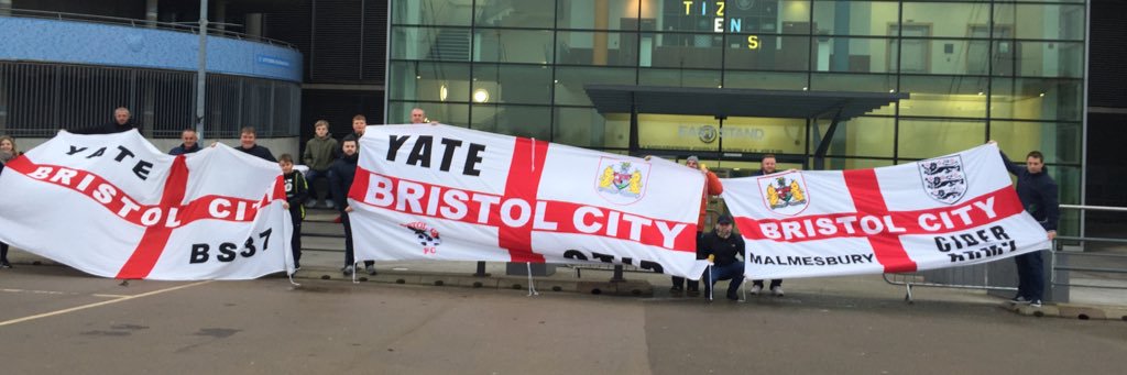 Yate Red banner