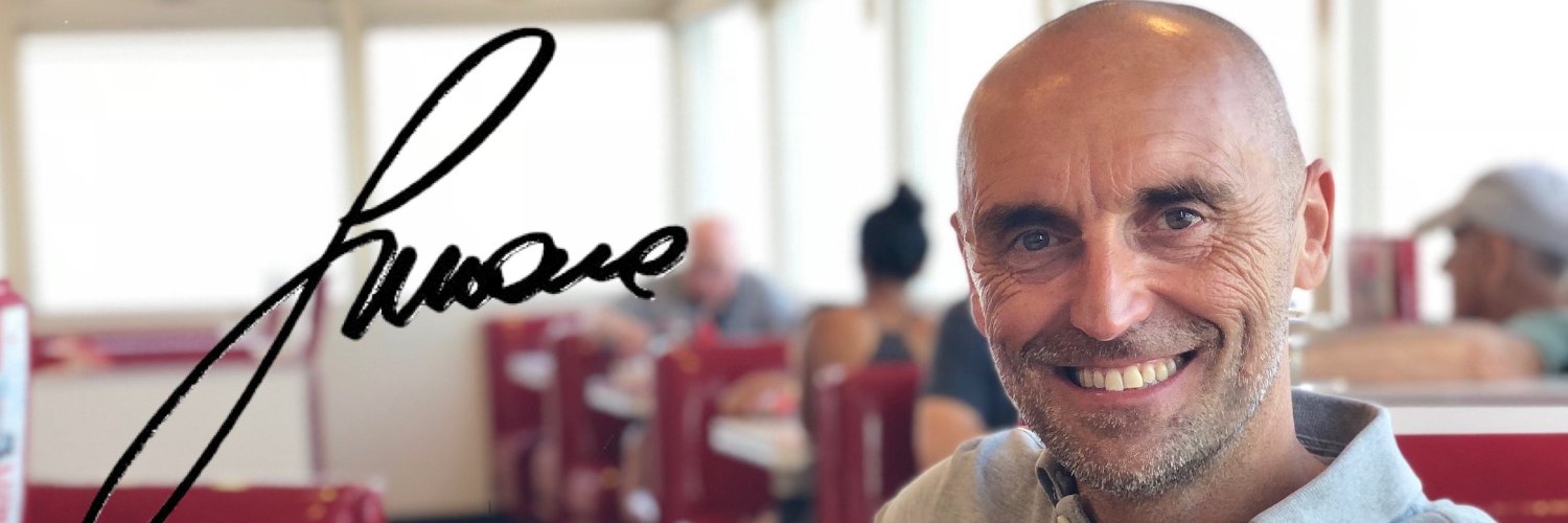 simonesistici's profile banner image