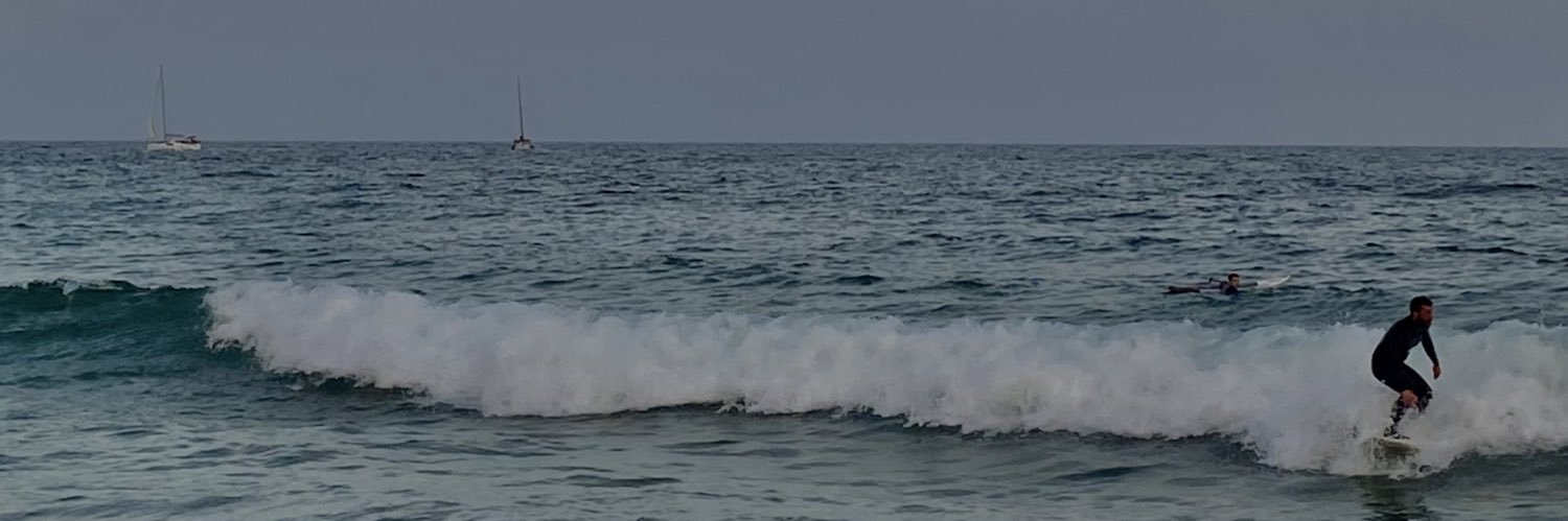iaineto's profile banner image