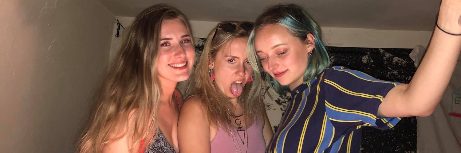 LiviBarrett's profile banner image