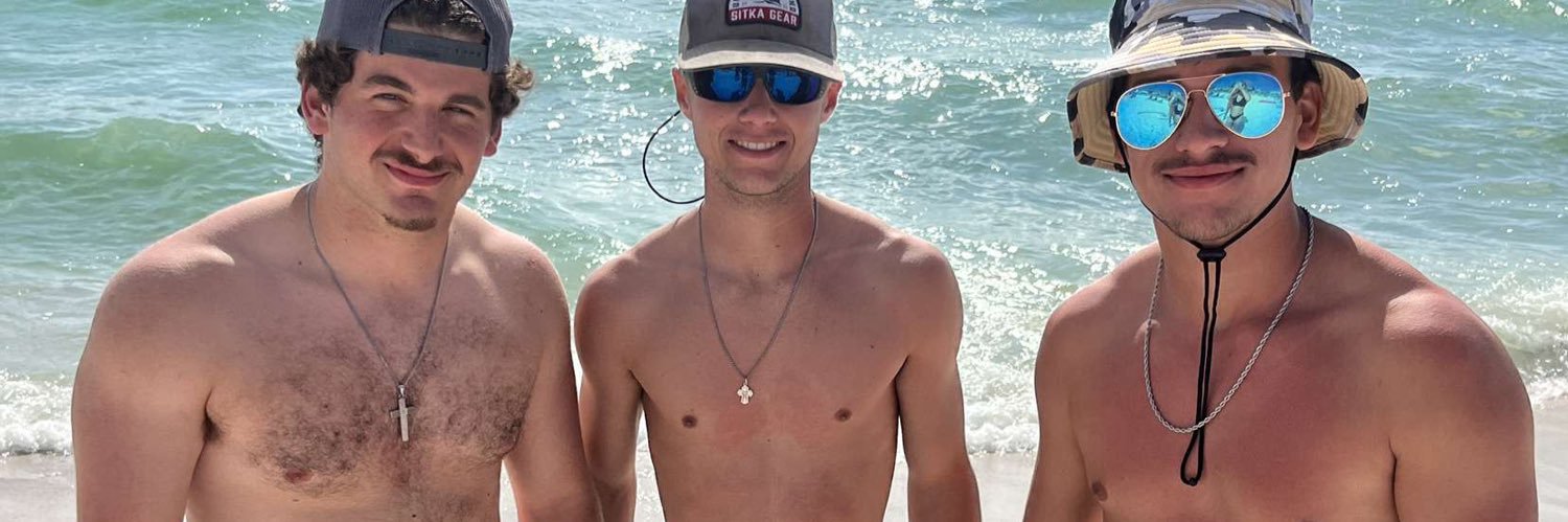 tuck_pre's profile banner image