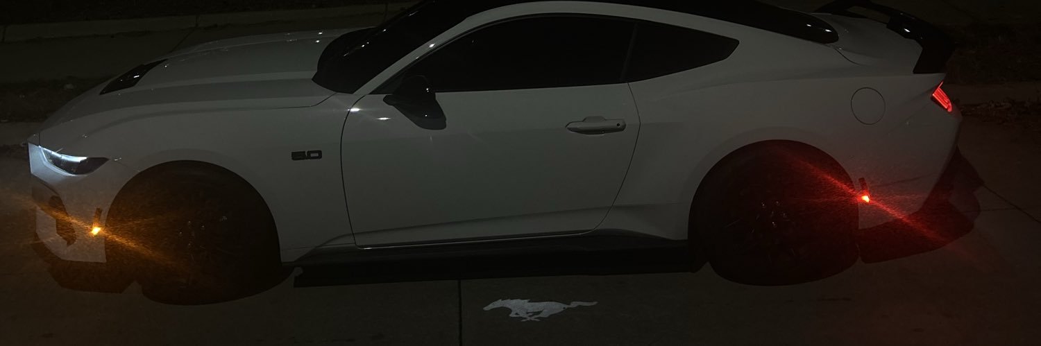 DÅRRYŁ DÅVĒÑPØRT banner