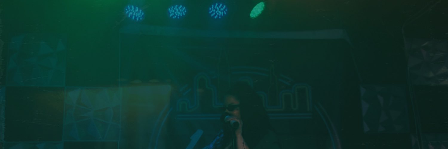 FaymisAmira's profile banner image