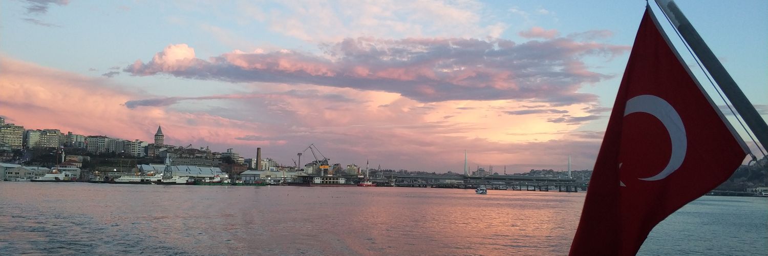 omrozkurt's profile banner image