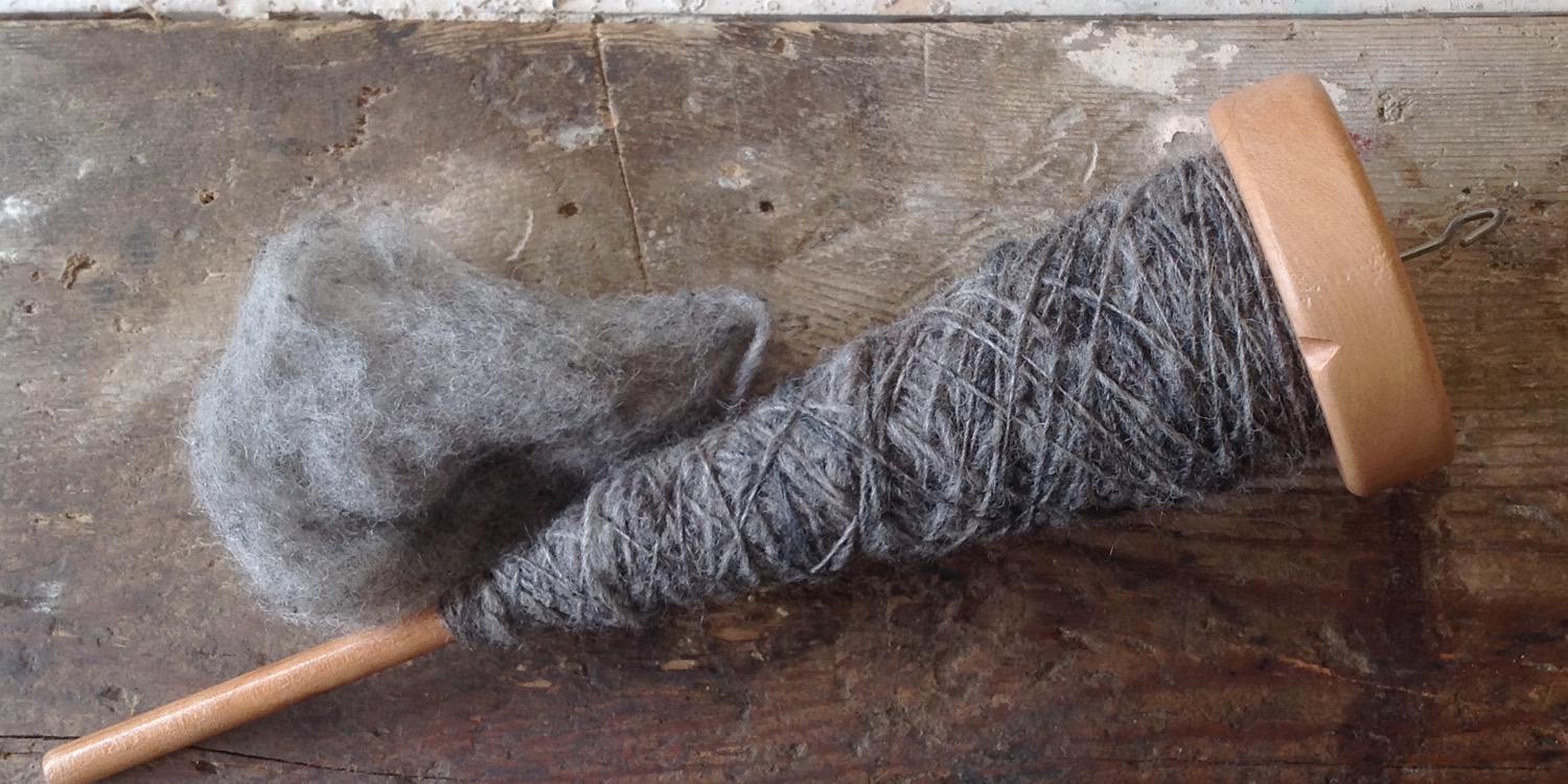 knittina's profile banner image