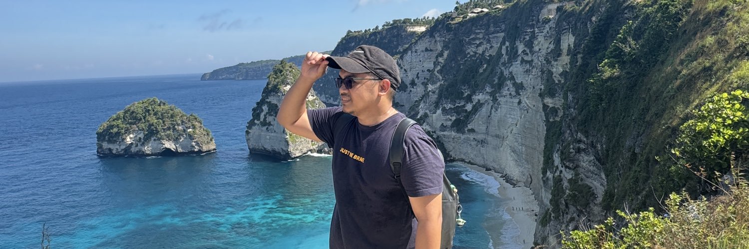 dekstrauss's profile banner image