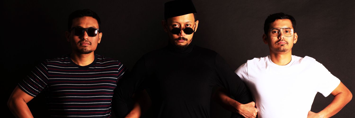 KarnaTra's profile banner image
