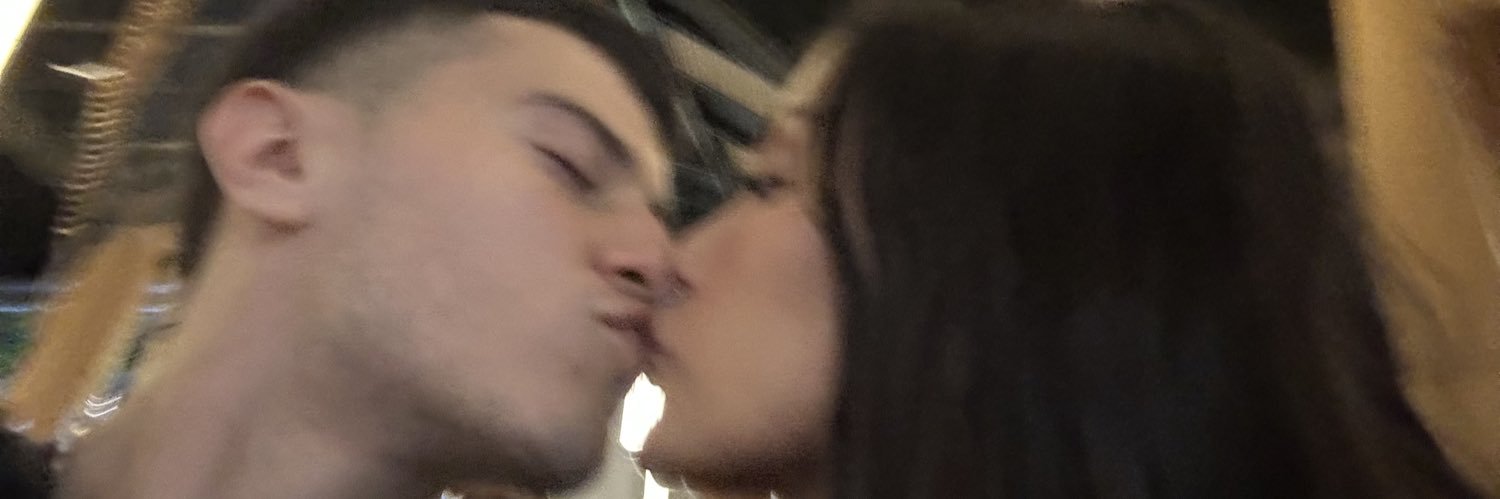 M banner
