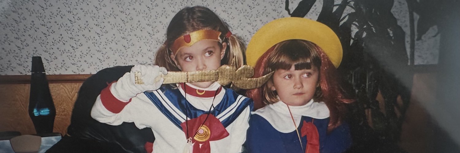 delanieolson's profile banner image