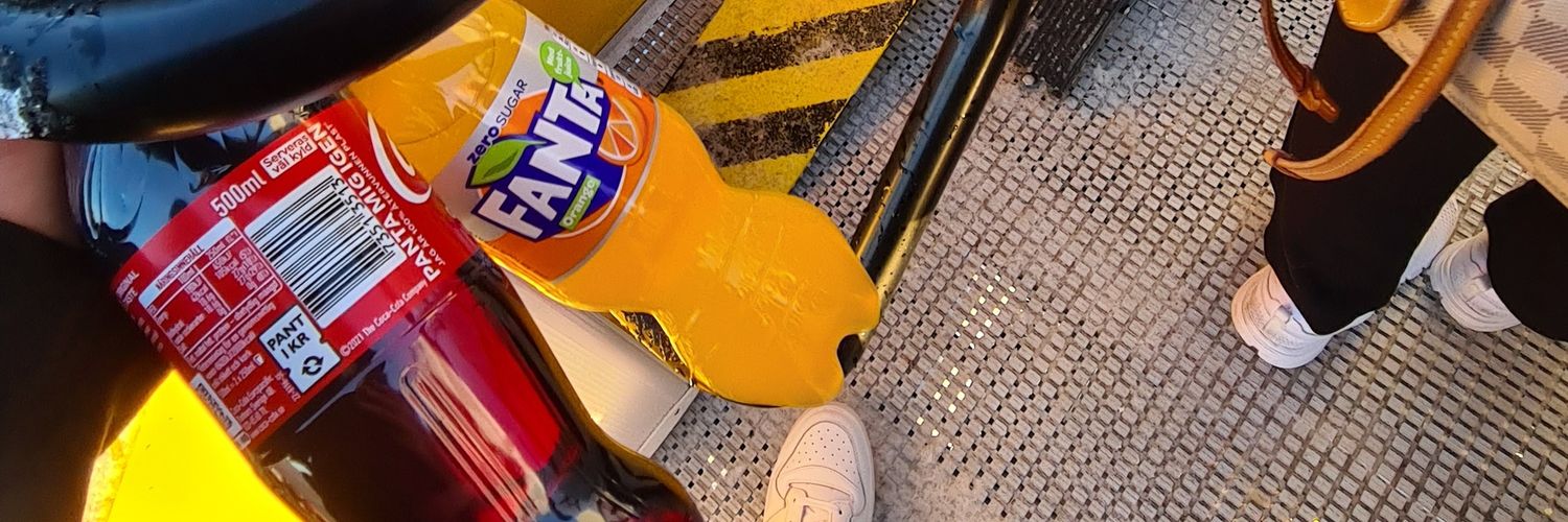 LM_livingmeme's profile banner image