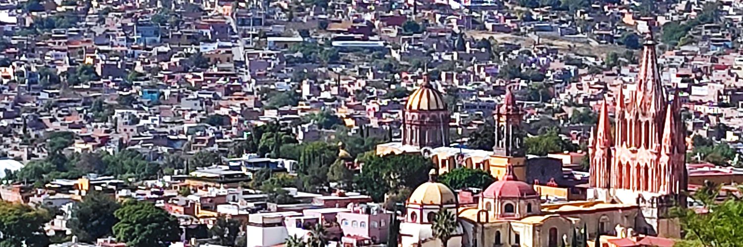 luislarezc's profile banner image