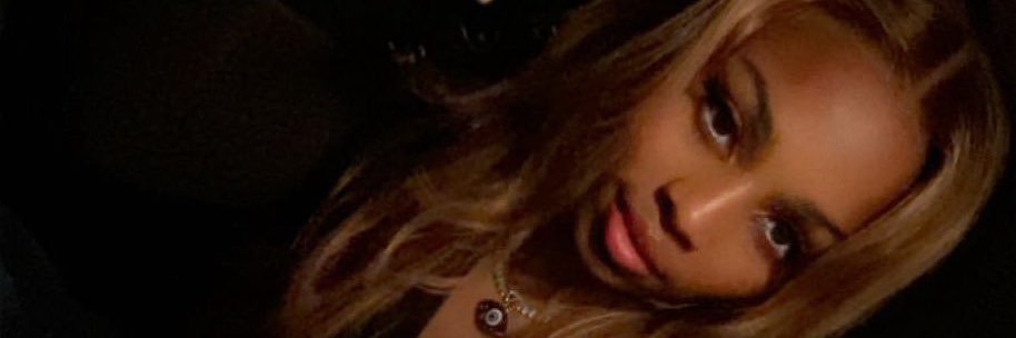 arella__'s profile banner image
