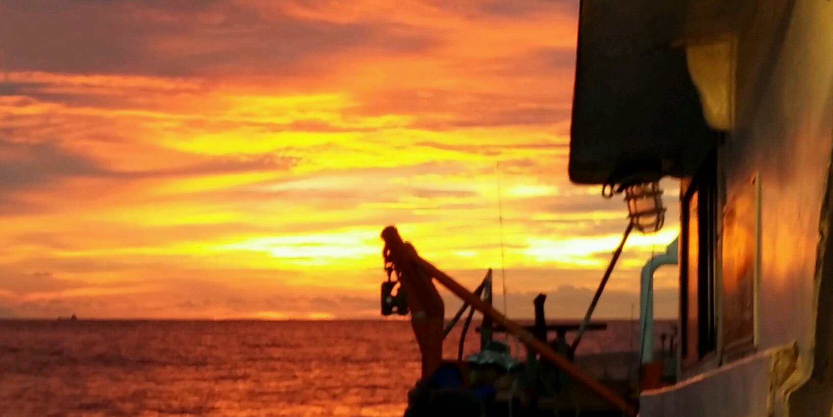NOSINKER's profile banner image