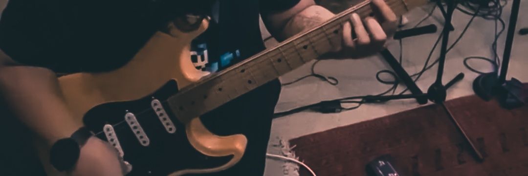 antielubis's profile banner image