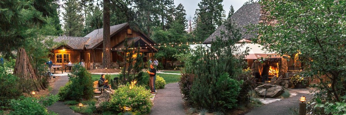 Evergreen Lodge at Yosemite banner