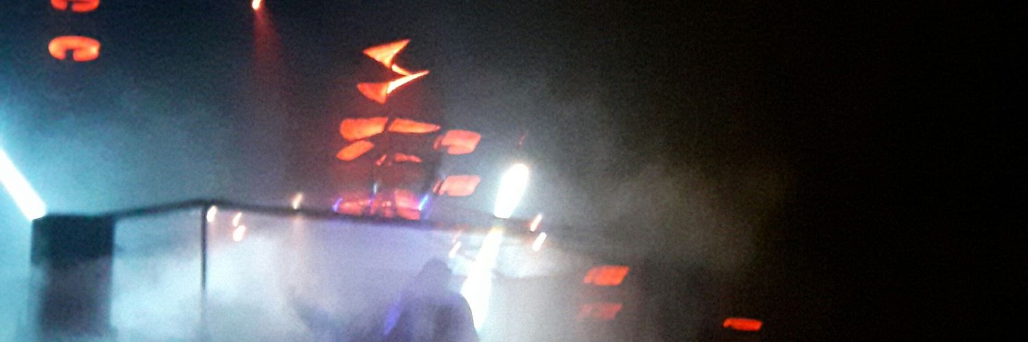 isaacten's profile banner image