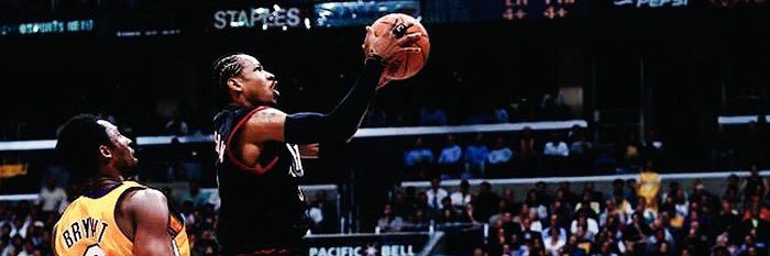 M banner