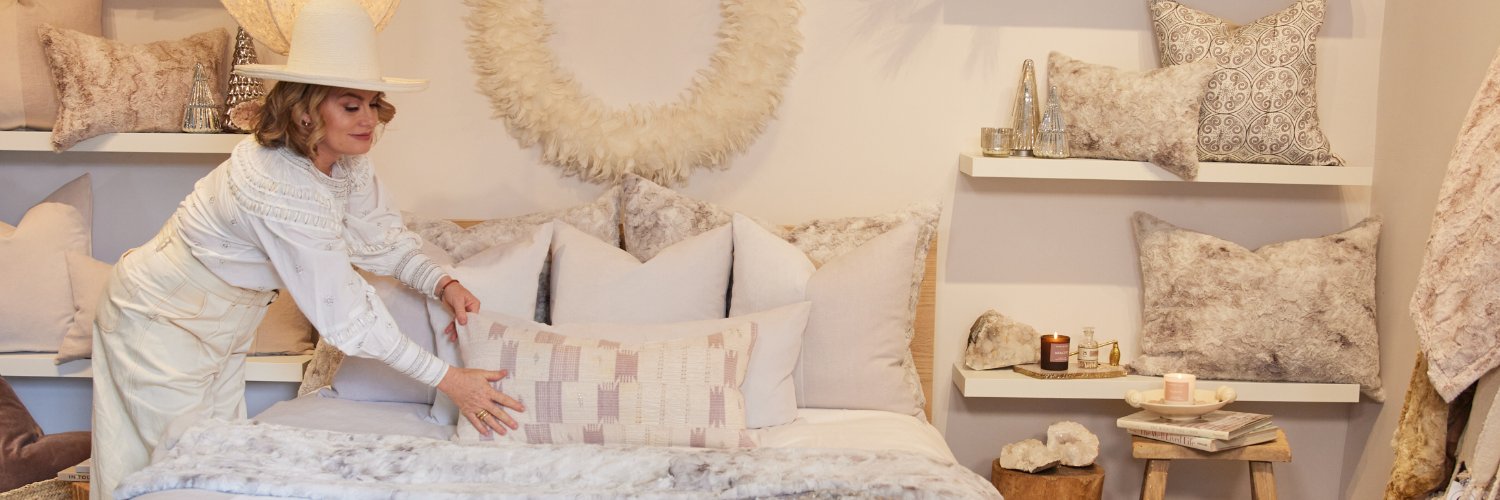 HouseofCindy's profile banner image