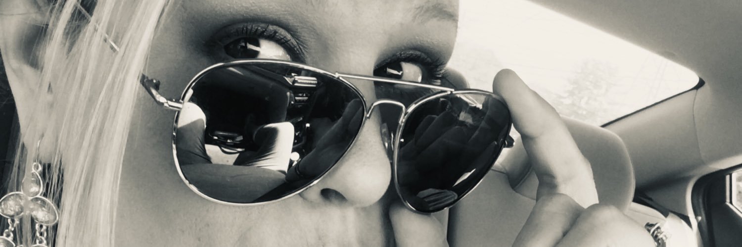 temptmenomore's profile banner image