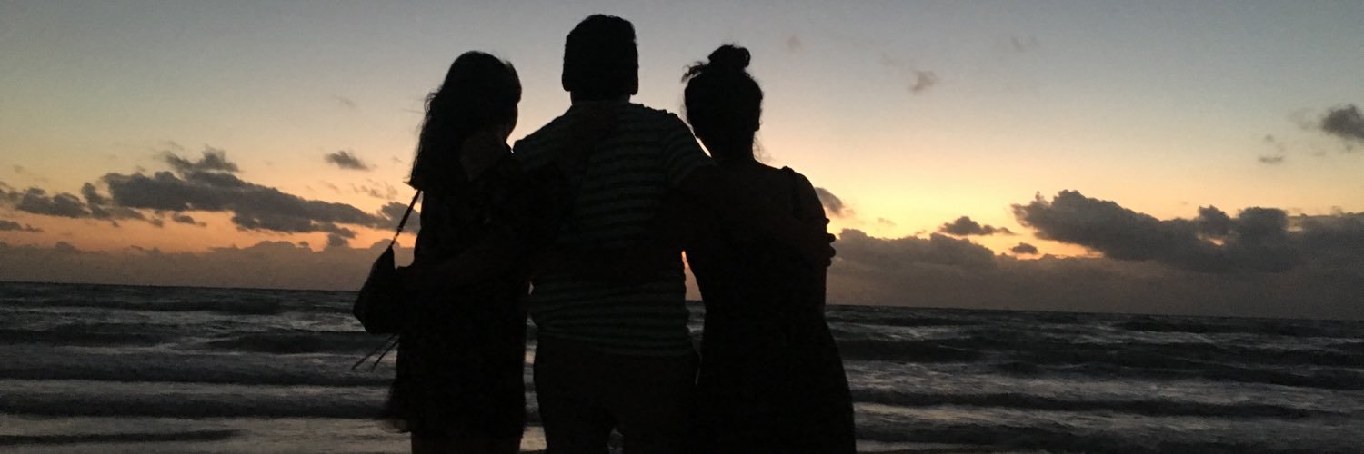 FernandaLoyaC's profile banner image